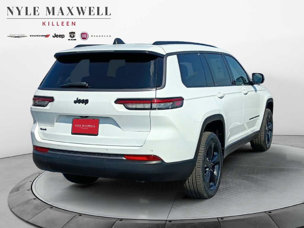 New 2027 Jeep Grand Cherokee L Limited w/ Limited Altitude Package AWD/4WD image 16