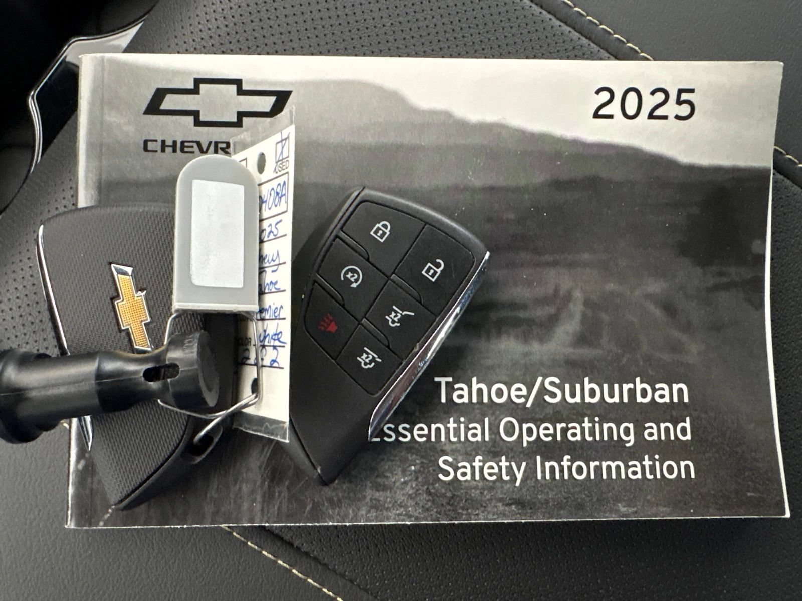 Used 2025 Chevrolet Tahoe Premier AWD/4WD image 37