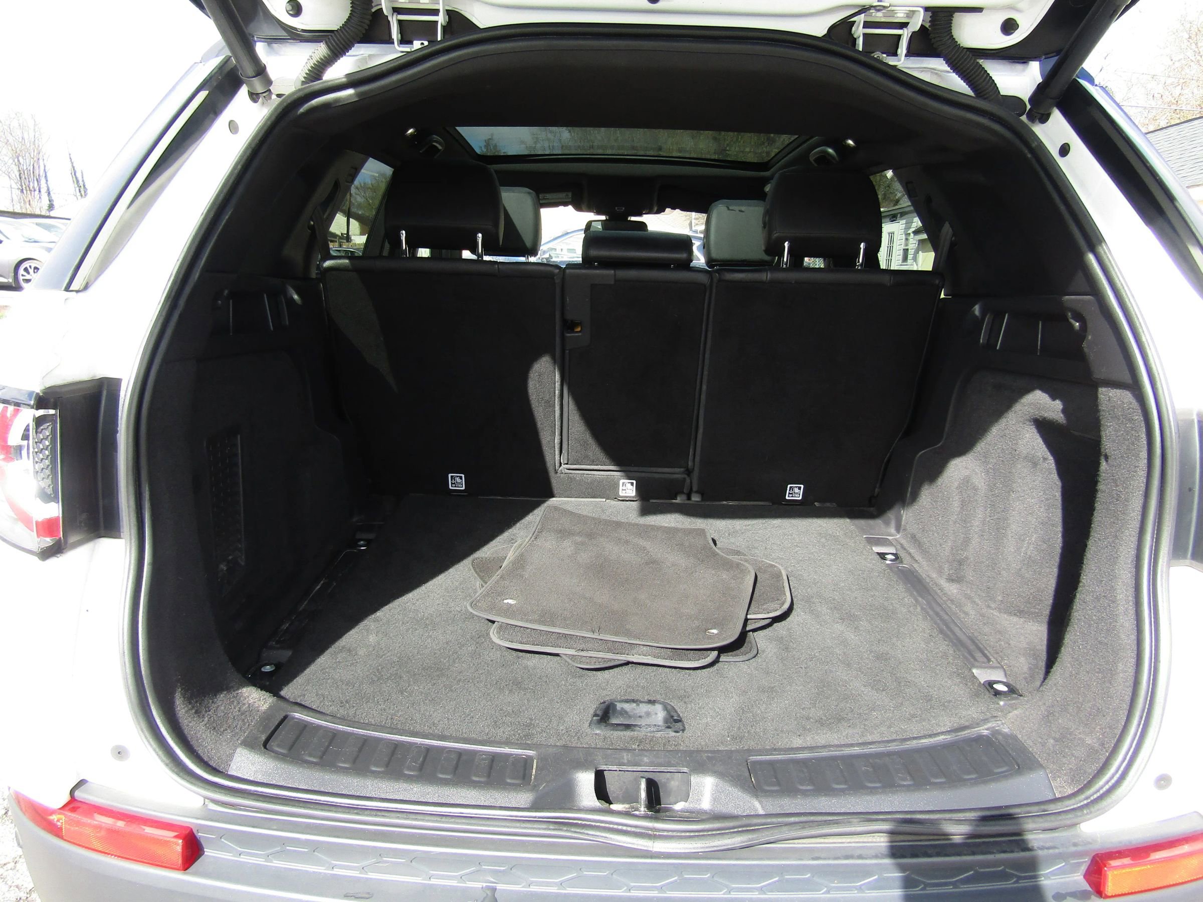 Used 2019 Land Rover Discovery Sport HSE image 20