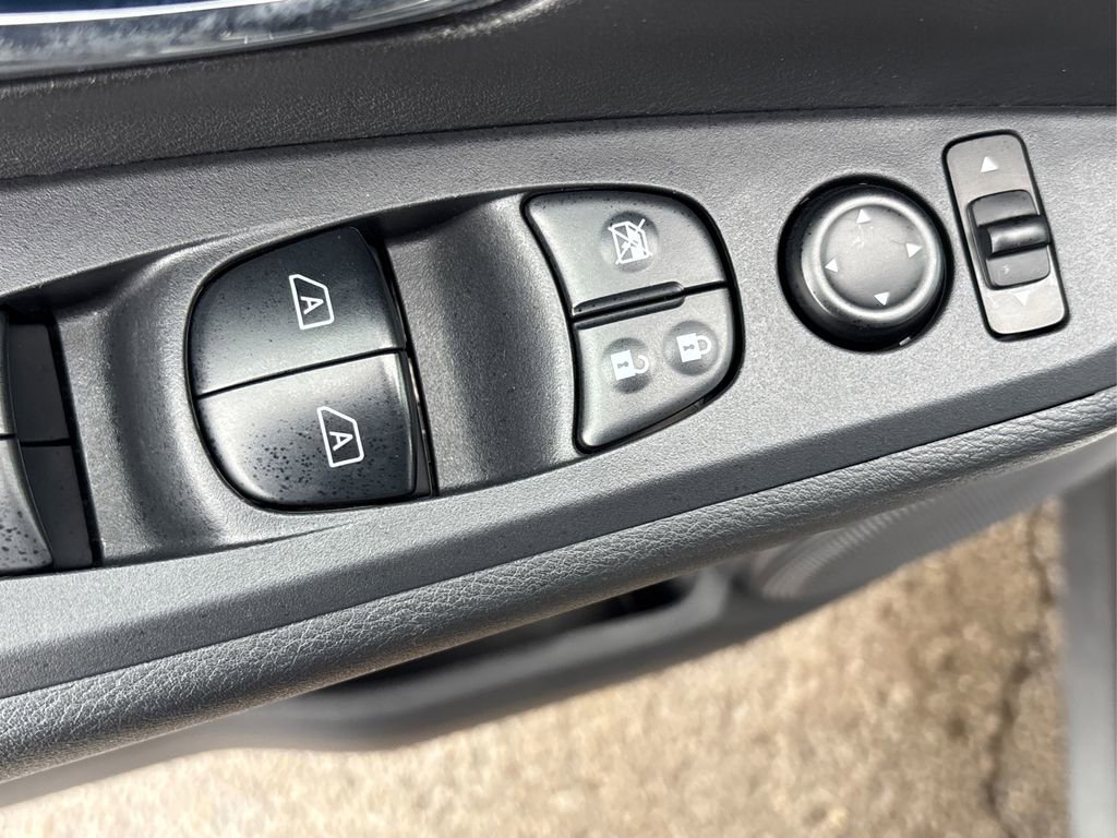 Certified 2024 Nissan Kicks SV w/ Interior Electronics Package image 32