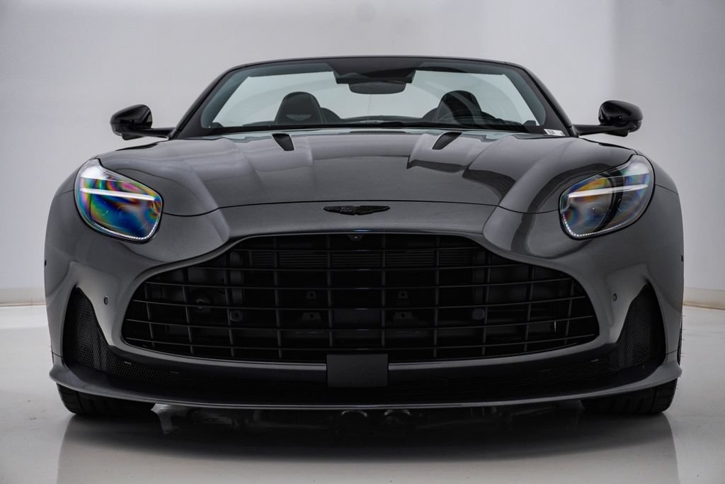 Used 2024 Aston Martin DB12 Convertible RWD image 5