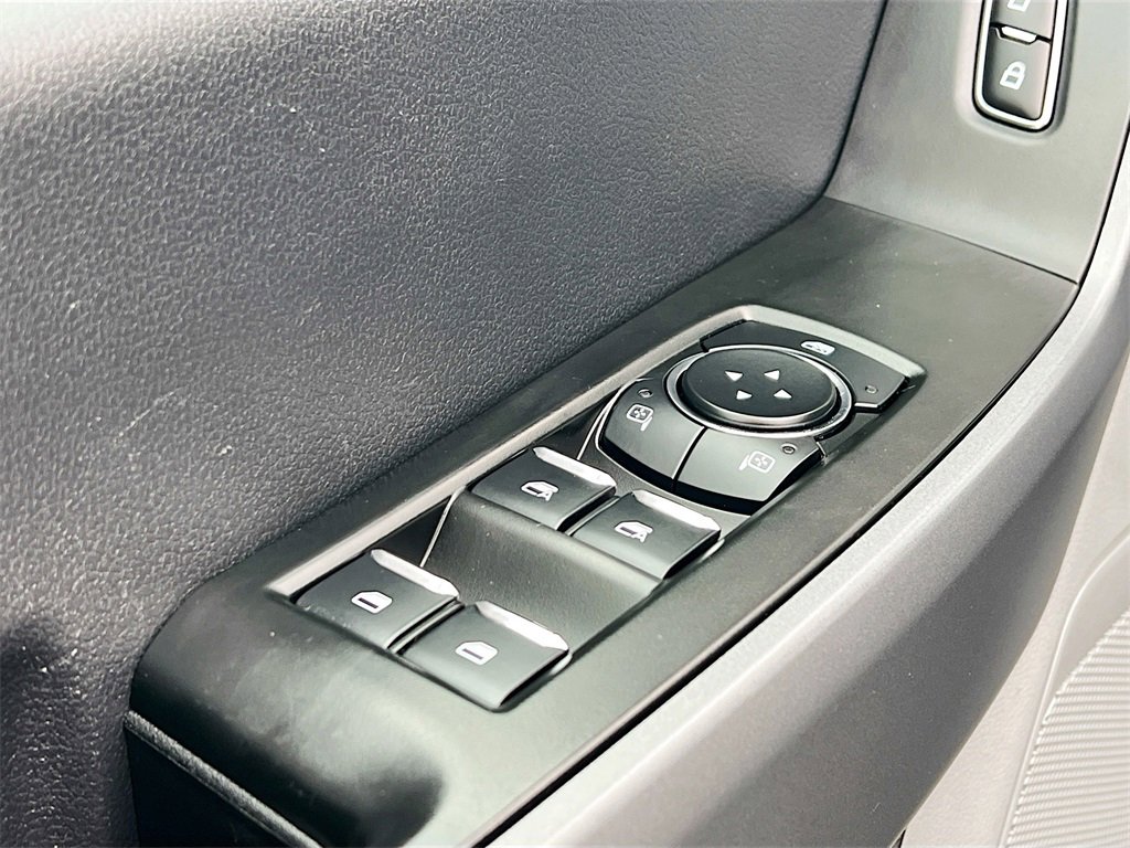 Used 2024 Ford F250 XLT image 17