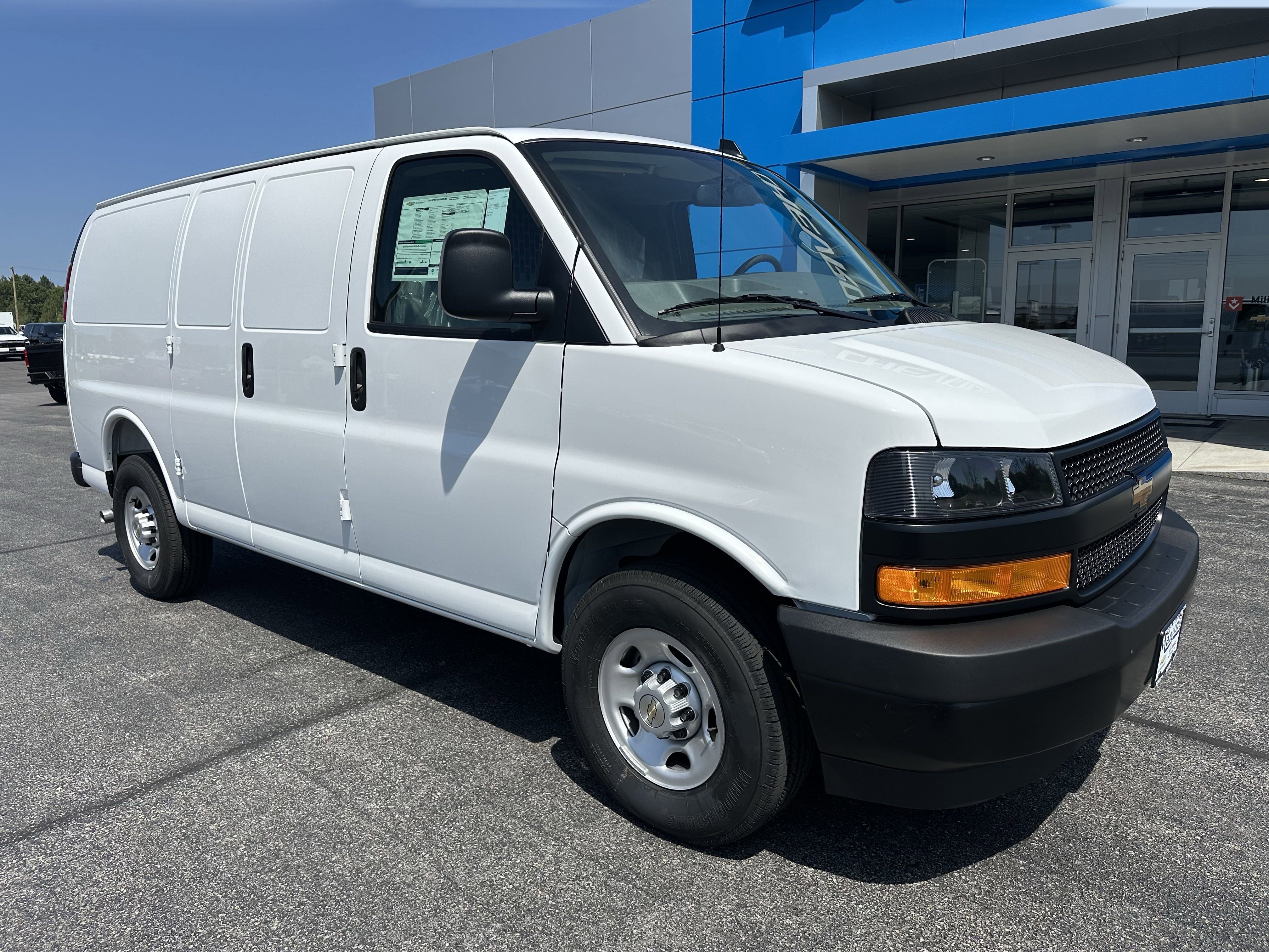 New 2025 Chevrolet Express 3500 w/ Driver Convenience Package RWD image 2