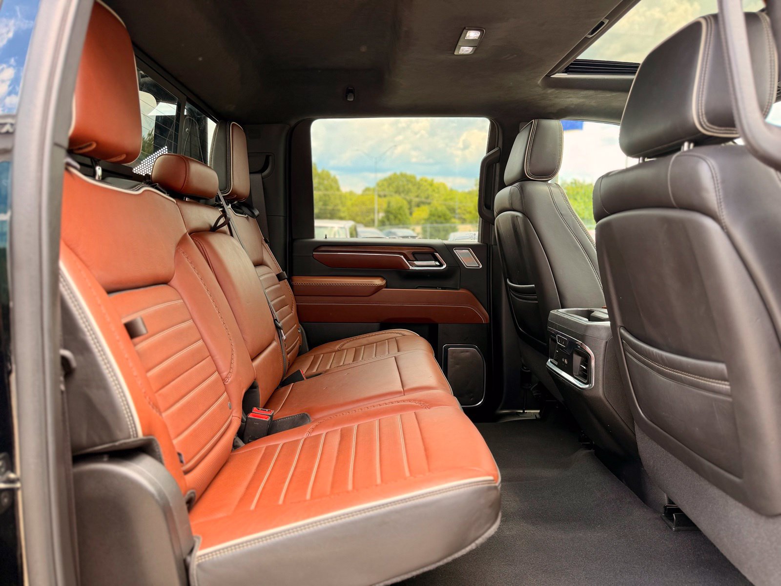 Used 2024 GMC Sierra 2500 Denali Ultimate w/ Max Trailering Package AWD/4WD image 37