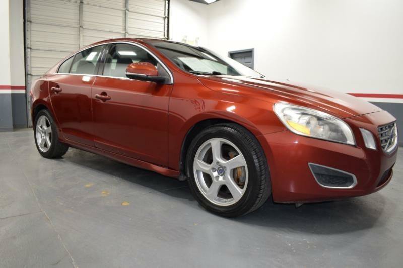 Used 2012 Volvo S60 T5 FWD image 3