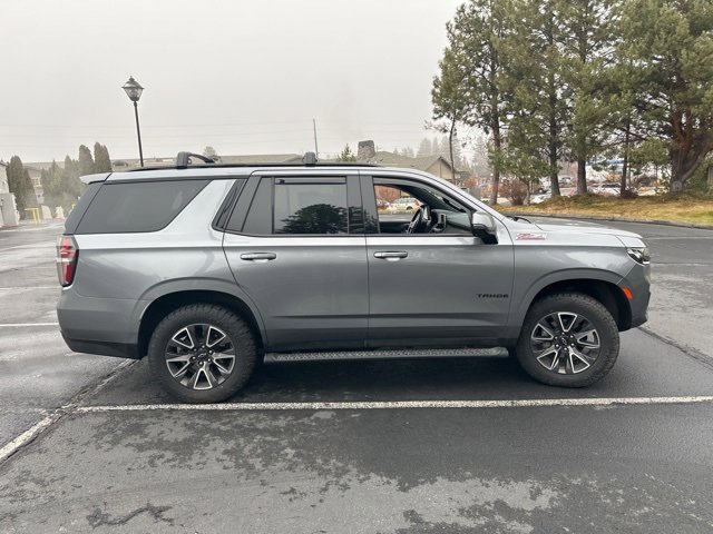 Used 2022 Chevrolet Tahoe Z71 w/ Luxury Package image 2