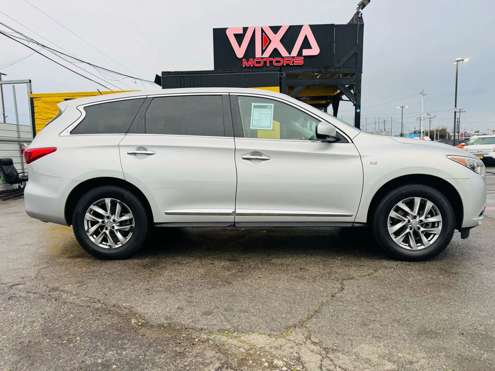 Used 2014 INFINITI QX60 FWD w/ Premium Plus Package image 4