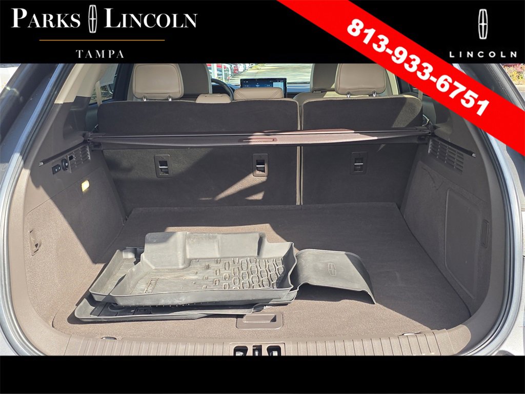 Certified 2022 Lincoln Nautilus Reserve image 8