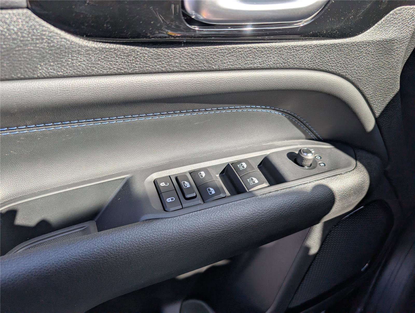 New 2026 Jeep Compass Limited AWD/4WD image 14