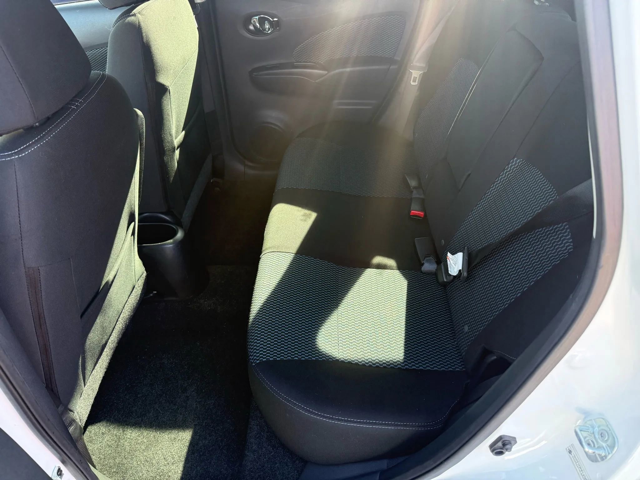 Used 2015 Nissan Versa Note Note SL Hatchback 4D image 14