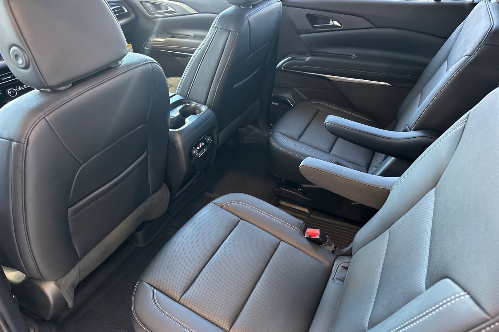 New 2026 Chevrolet Traverse LT w/ Enhanced Driving Package image 12