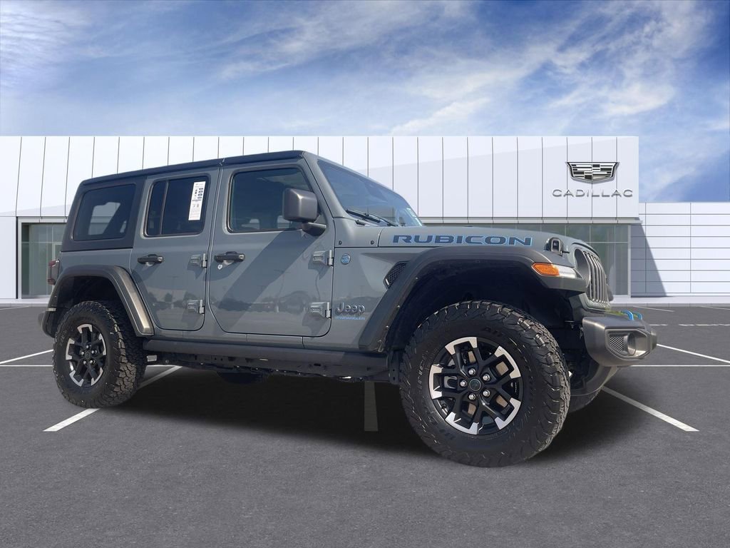 Used 2025 Jeep Wrangler Unlimited Rubicon 4xe w/ Convenience Group AWD/4WD image 1