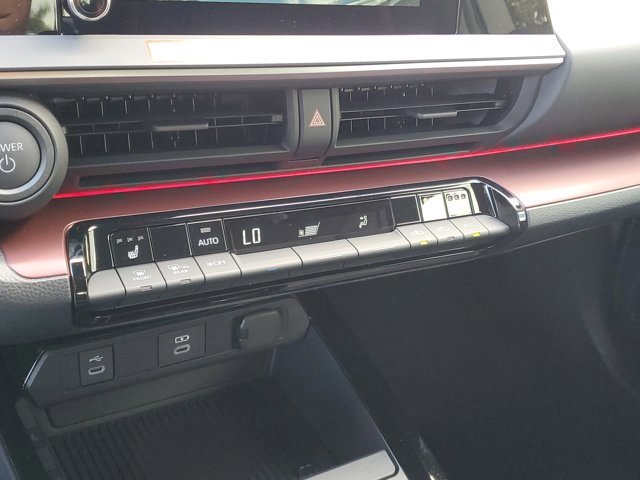 New 2026 Toyota Prius Plug-In Hybrid image 25