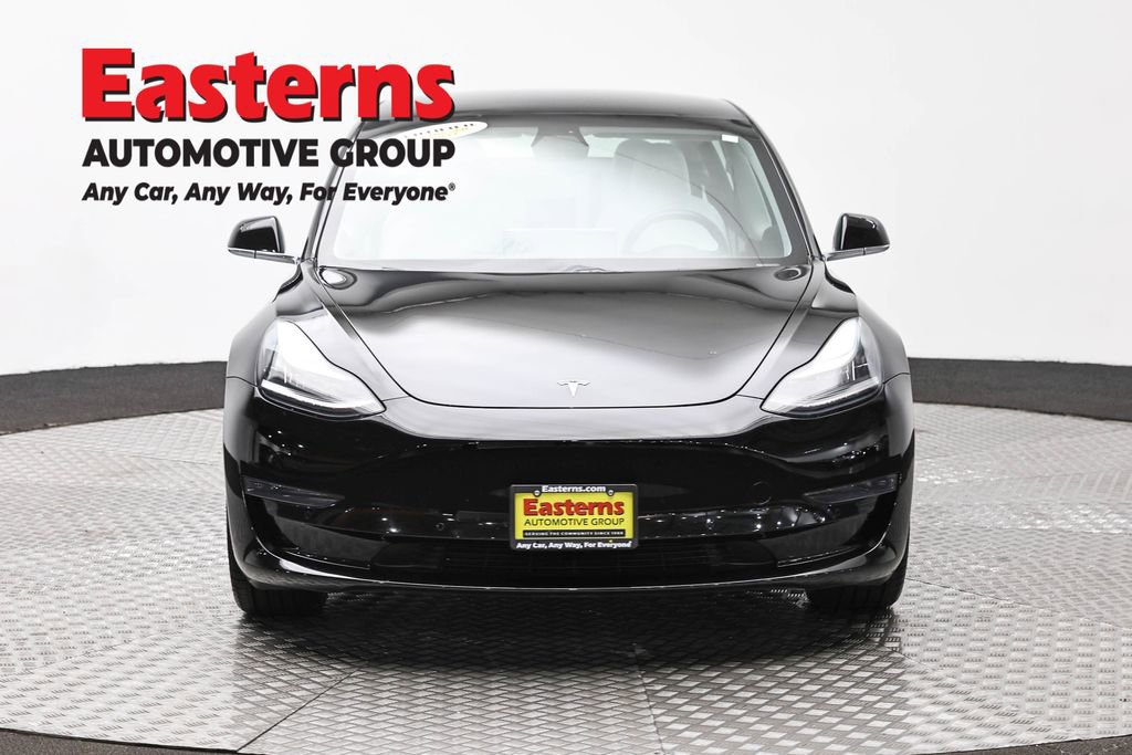 Used 2019 Tesla Model 3 Standard Range Plus image 2