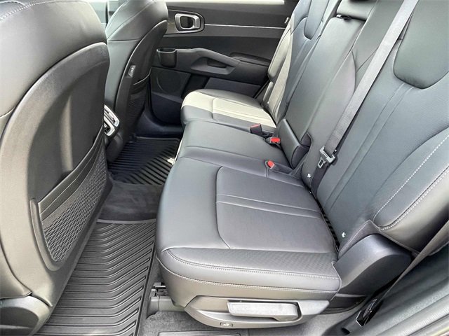 New 2025 Kia Sorento S image 19
