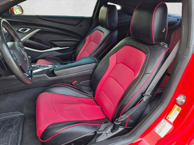 Used 2018 Chevrolet Camaro SS RWD image 15