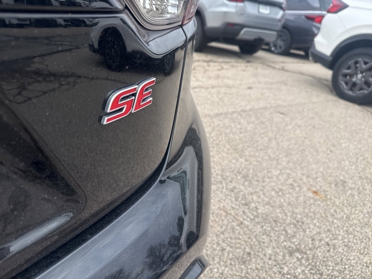 Used 2023 Toyota Corolla SE image 4