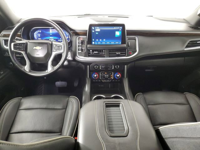 Used 2023 Chevrolet Suburban Premier image 16