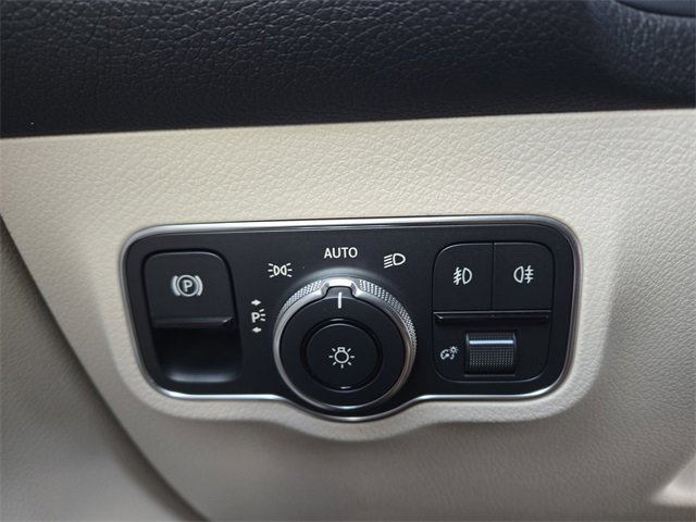 New 2026 Mercedes-Benz GLB 250 4MATIC image 19