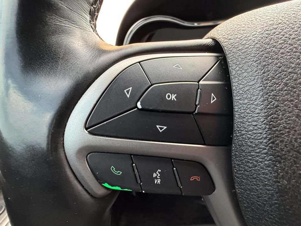 Used 2018 Jeep Grand Cherokee Limited RWD image 22