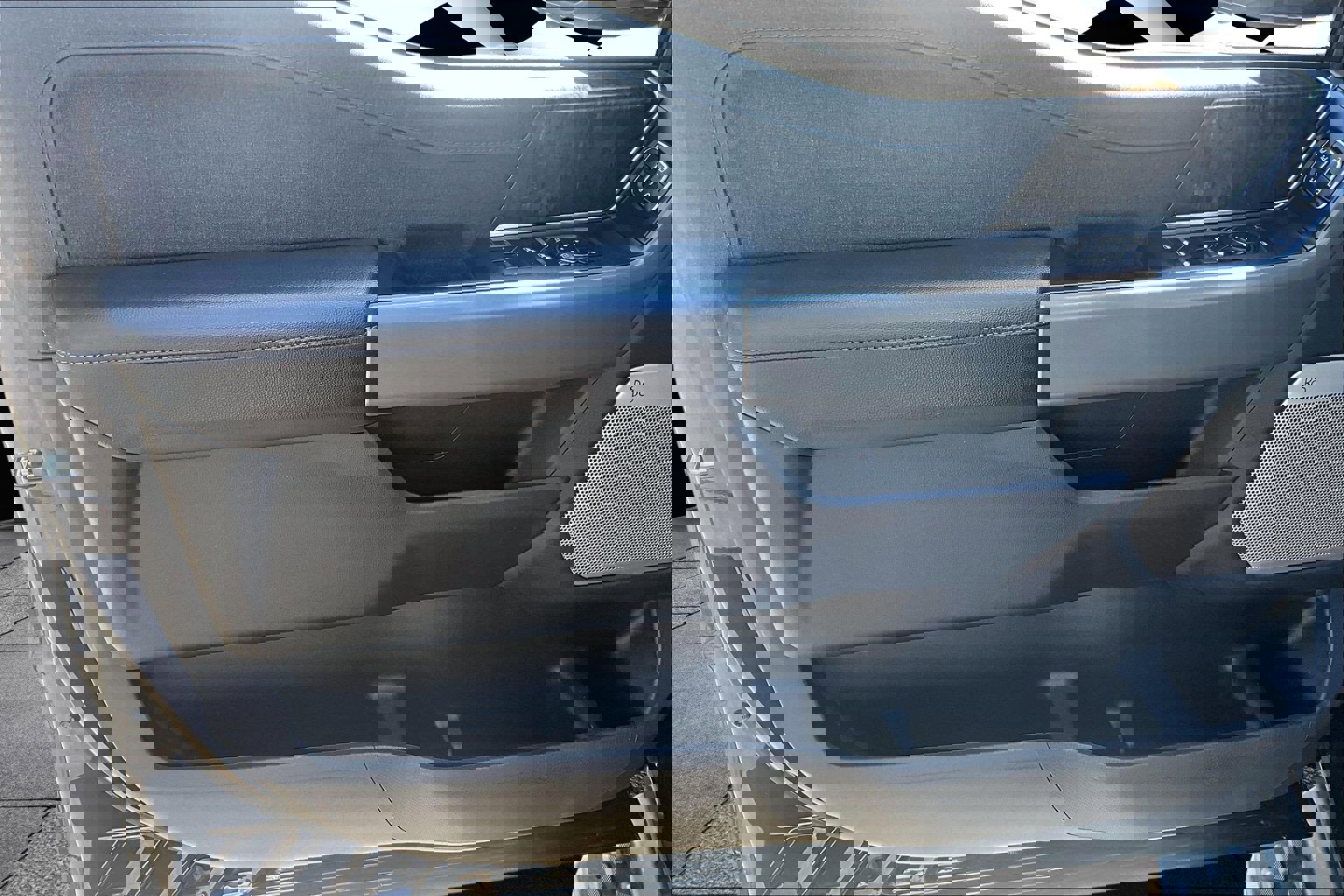 Certified 2023 Ford F150 Lightning Lariat w/ Equipment Group 511A High image 18