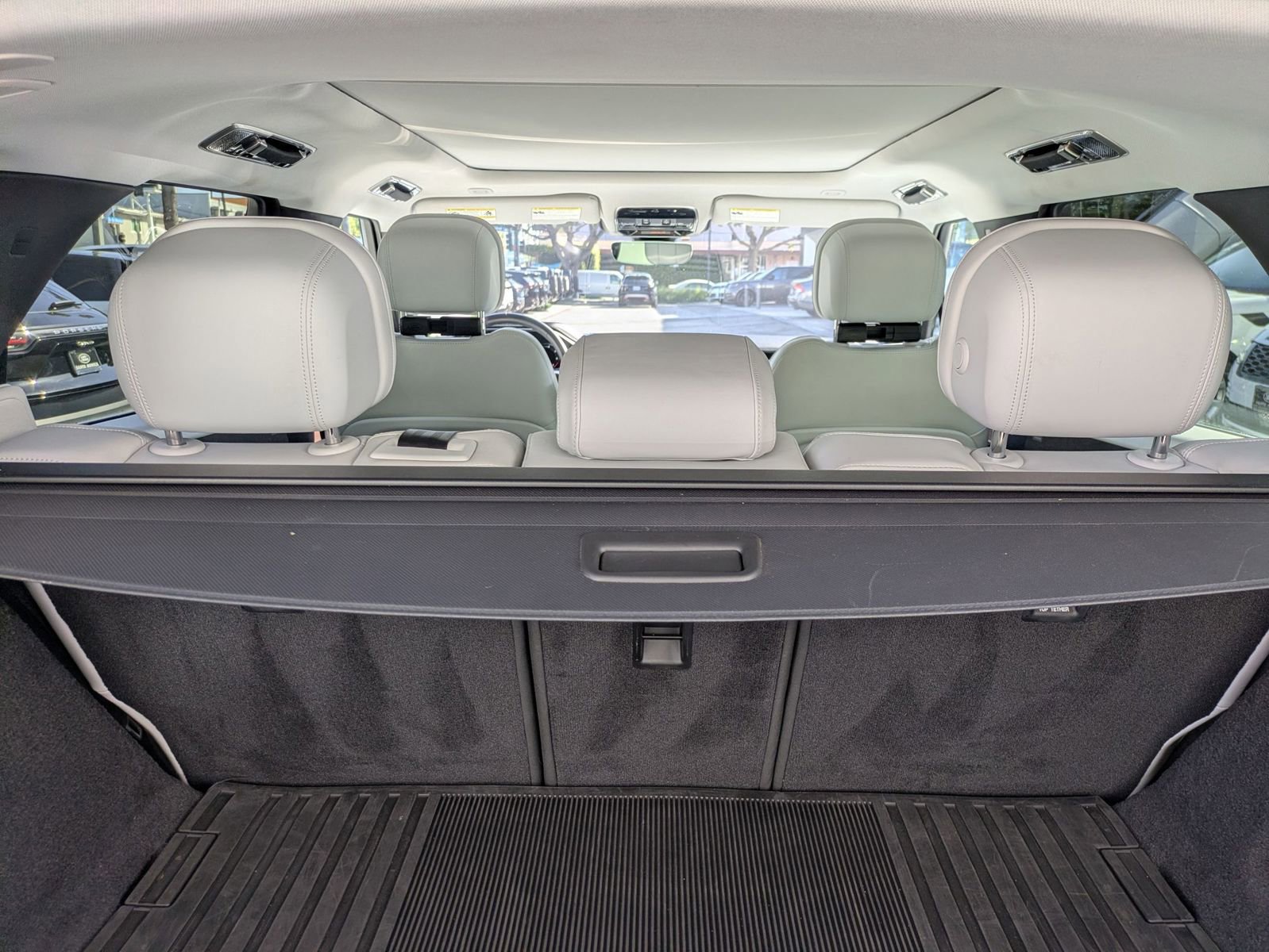 Used 2023 Land Rover Range Rover Sport SE AWD/4WD image 27