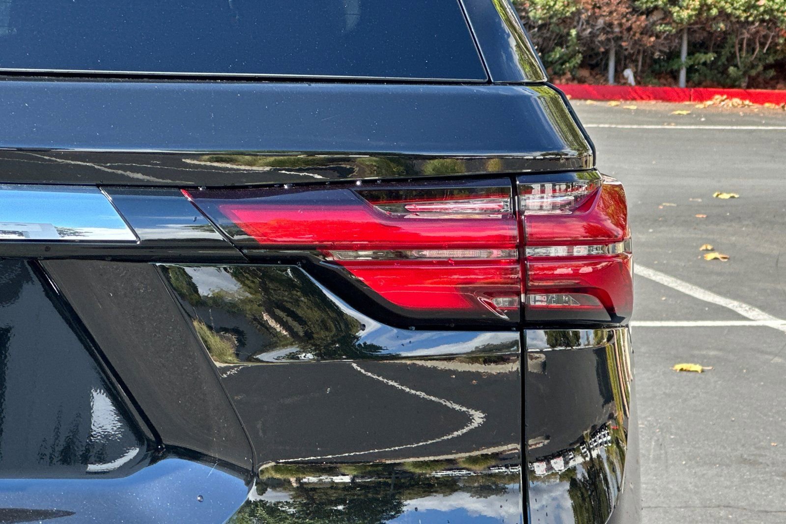 Used 2023 Chevrolet Traverse LT image 51