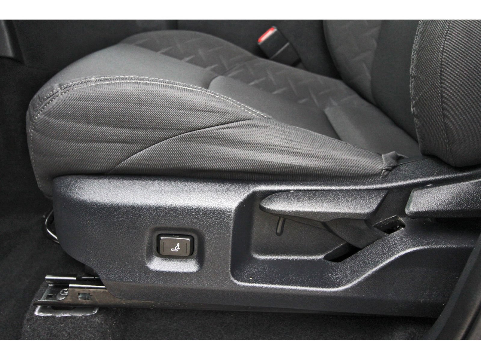 Used 2024 Toyota Tacoma SR RWD image 30