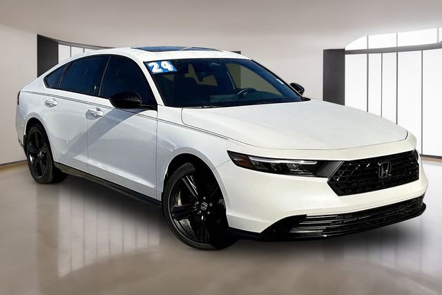 Used 2023 Honda Accord Sport image 3