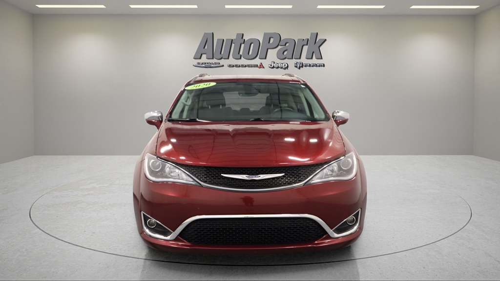 Used 2020 Chrysler Pacifica Limited w/ 8-pass Seating Package FWD image 9