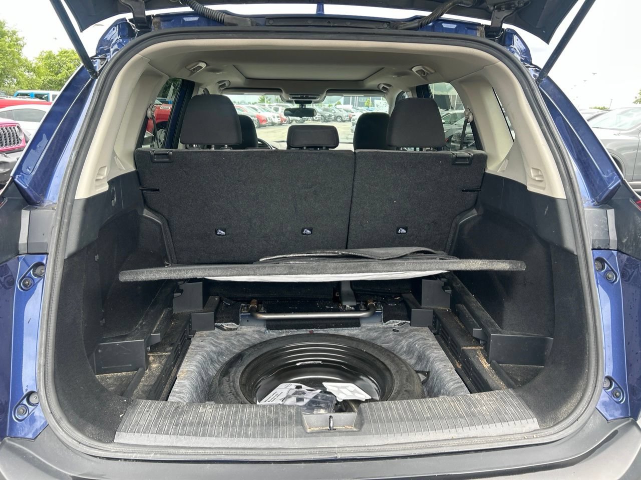 Used 2021 Nissan Rogue SV FWD image 13