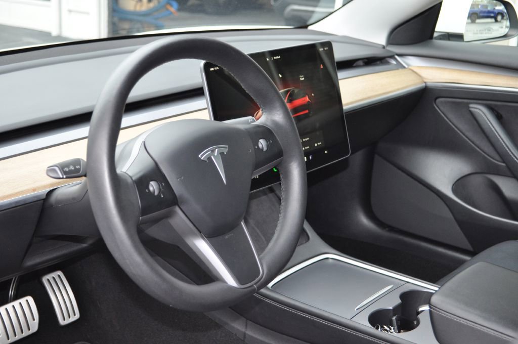 Used 2022 Tesla Model 3 Performance image 10
