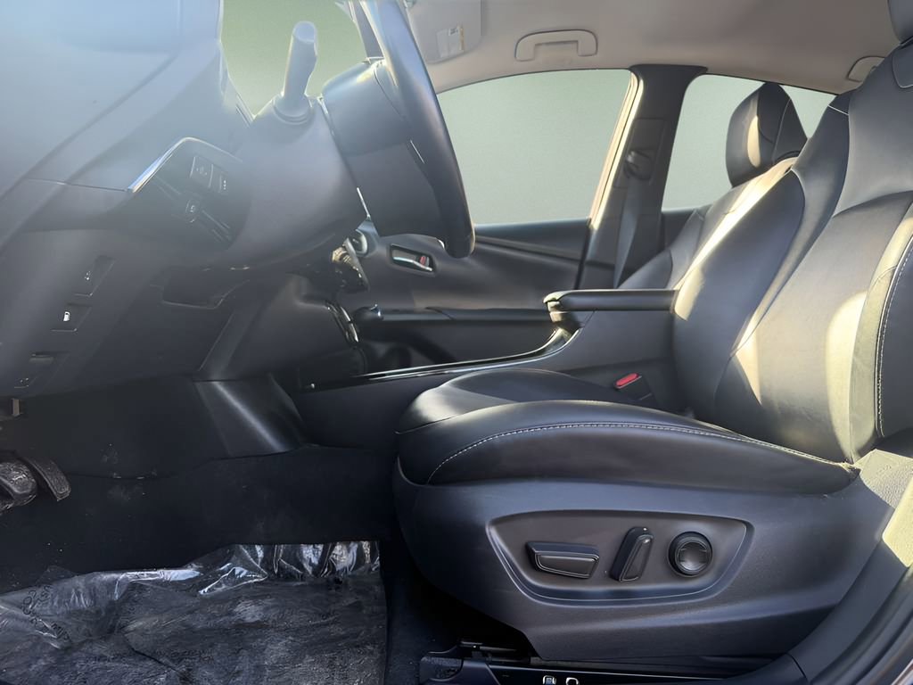 Used 2021 Toyota Prius Prime XLE FWD image 8