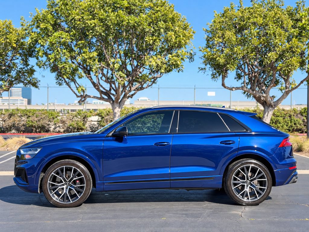 Used 2021 Audi SQ8 Premium Plus w/ SQ8 Black Optic Package AWD/4WD image 7