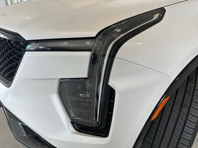 Certified 2024 Cadillac XT4 Sport AWD/4WD image 6