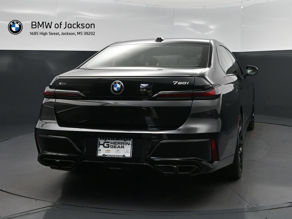 New 2026 BMW 760i xDrive w/ Executive Package AWD/4WD image 7
