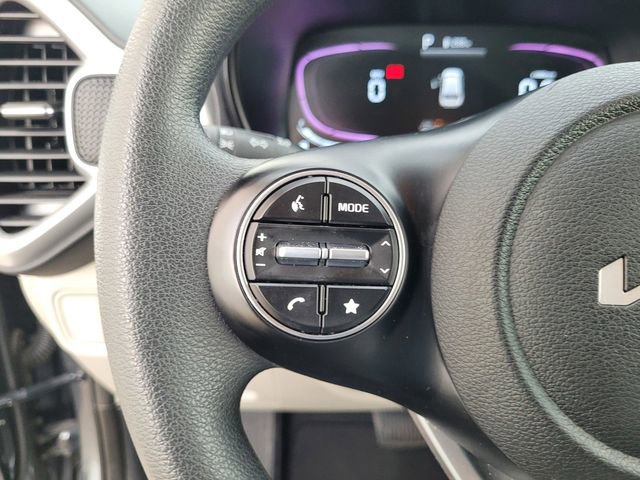 Certified 2025 Kia Soul LX w/ LX Technology Package image 23