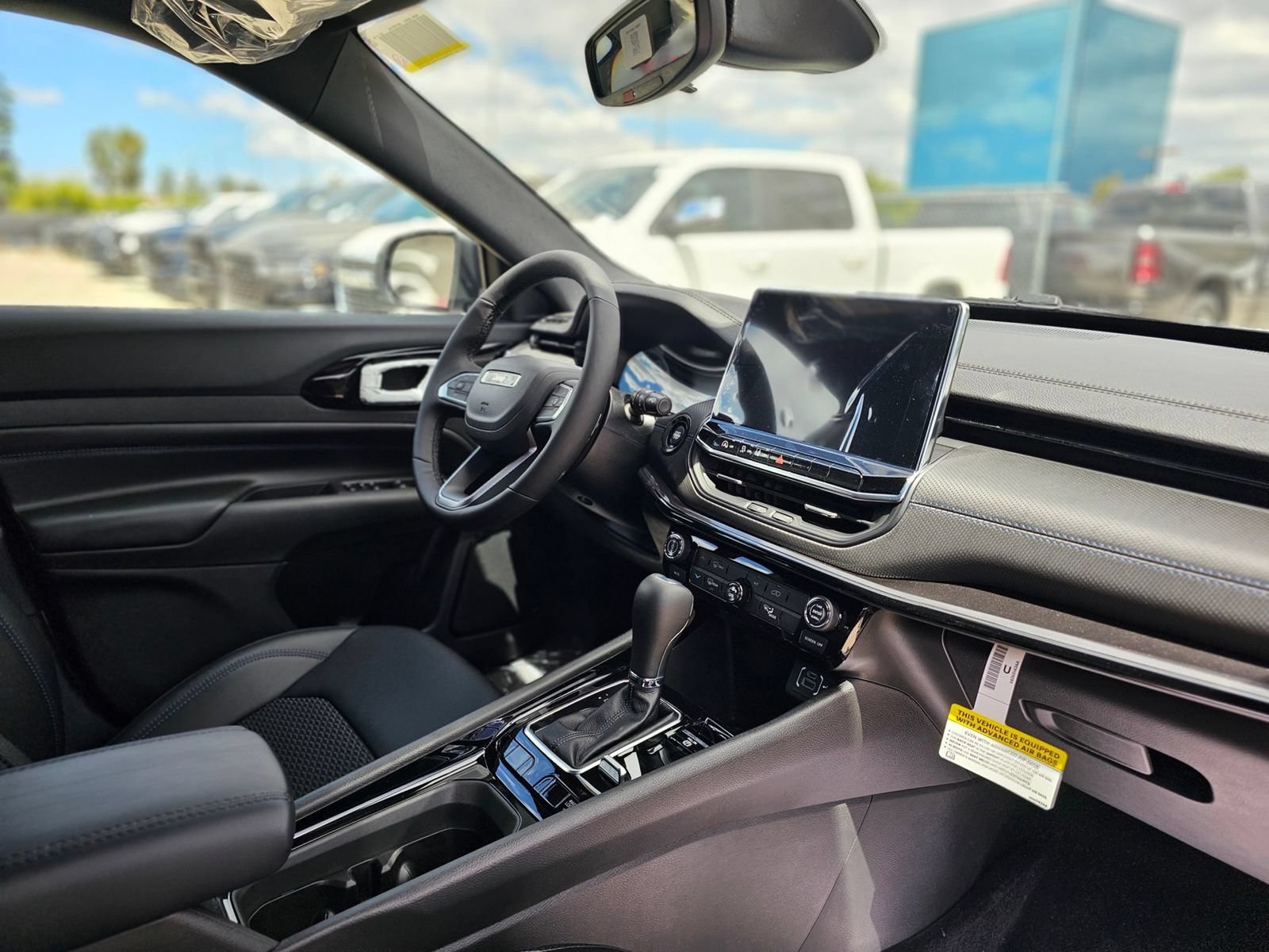 New 2026 Jeep Compass Latitude AWD/4WD image 19