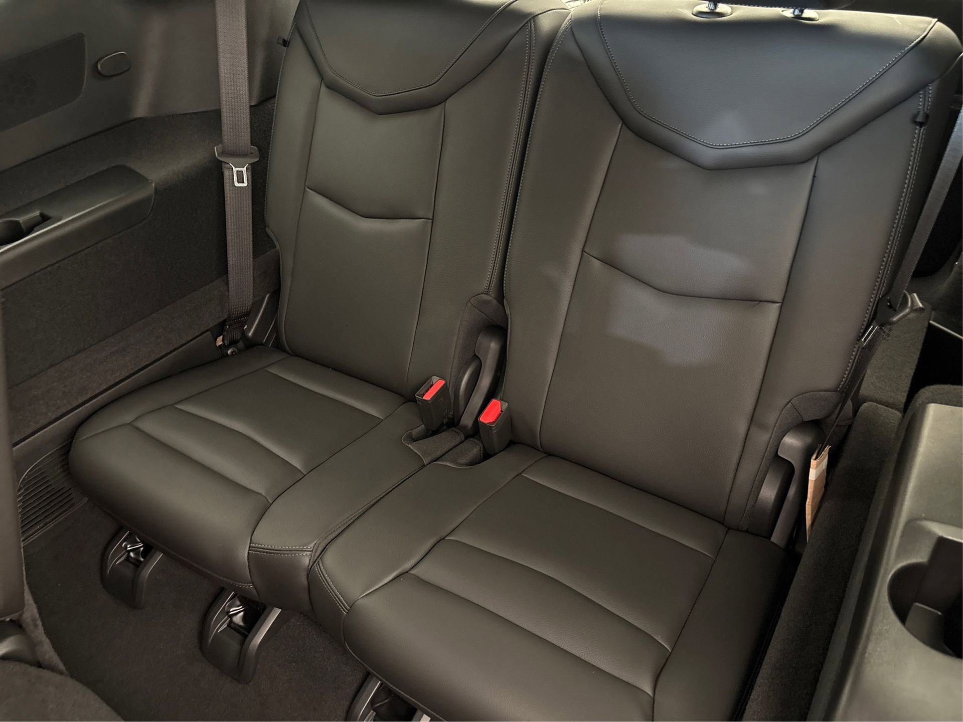 New 2025 Cadillac XT6 Luxury image 12