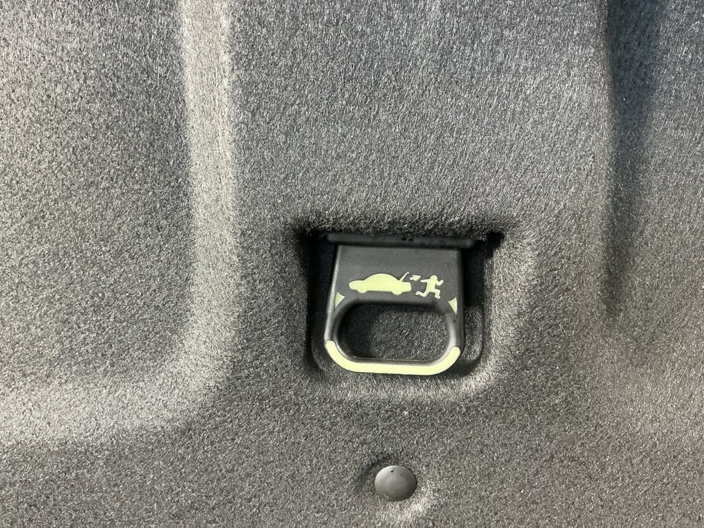 Used 2023 Chevrolet Camaro SS RWD image 13