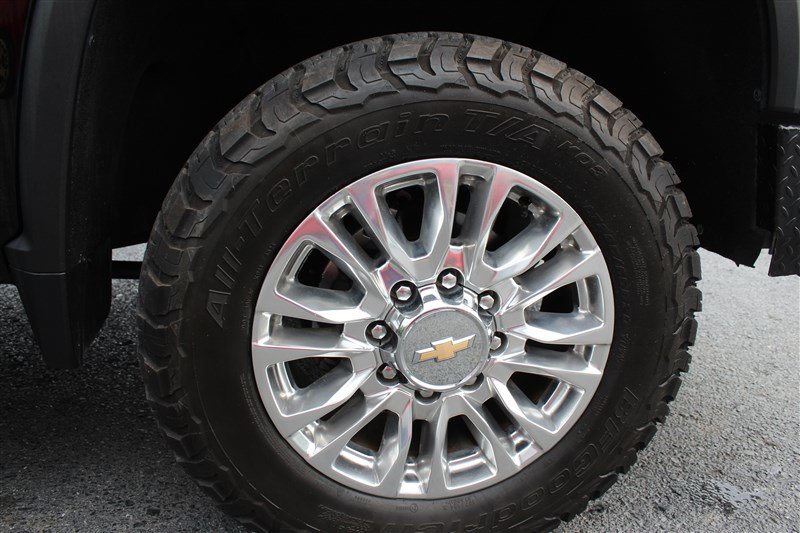 Used 2022 Chevrolet Silverado 2500 High Country w/ Z71 Off-Road Package AWD/4WD image 11