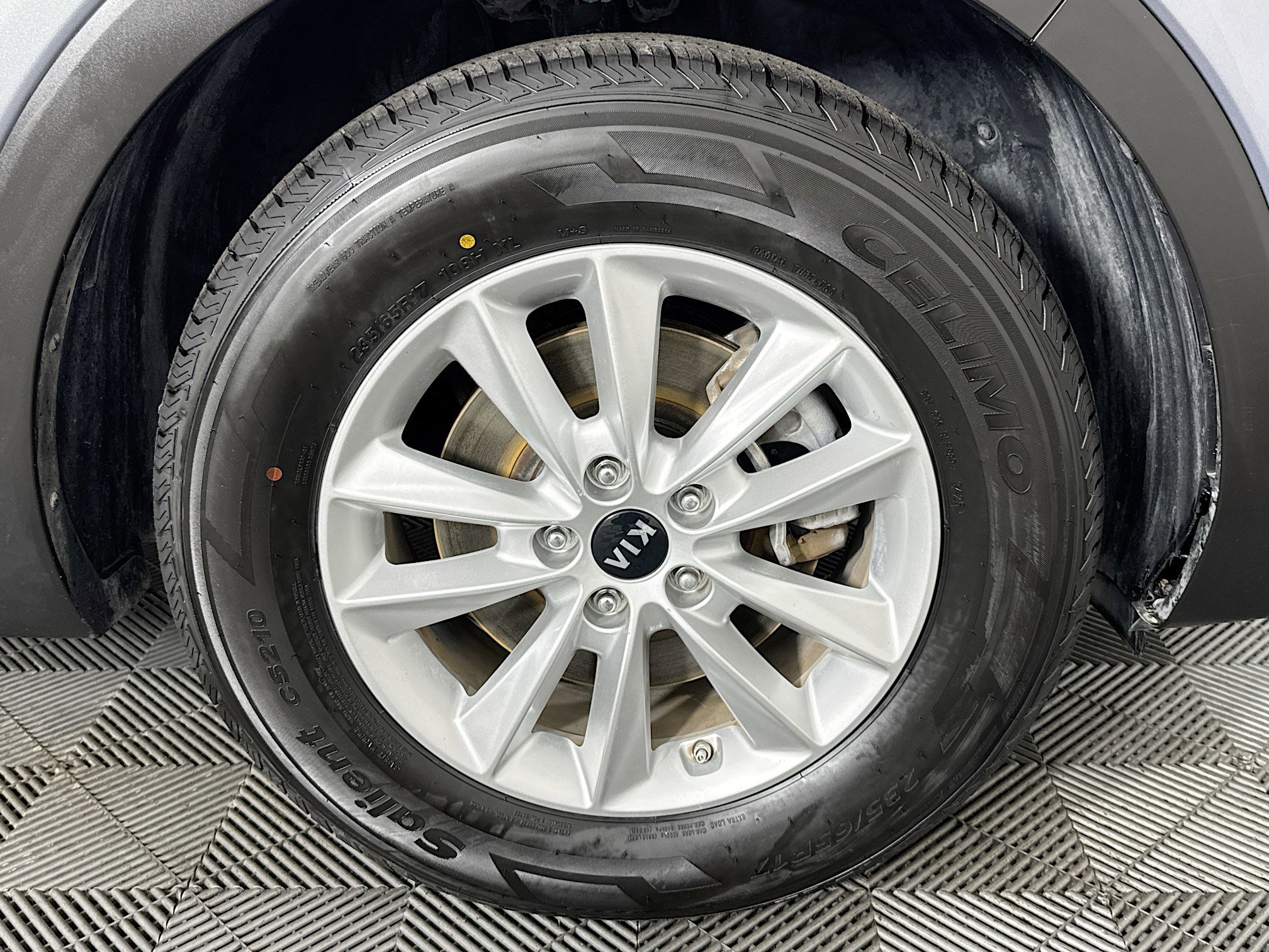 Used 2019 Kia Sorento L FWD image 30