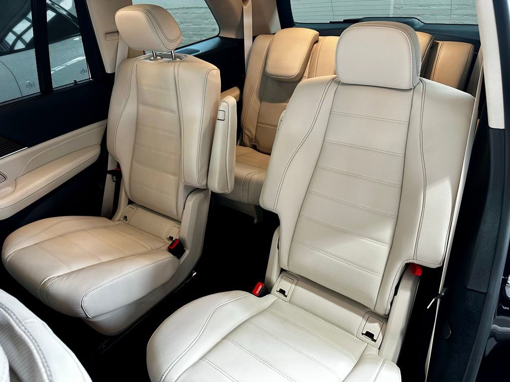 New 2026 Mercedes-Benz GLS 450 4MATIC image 12