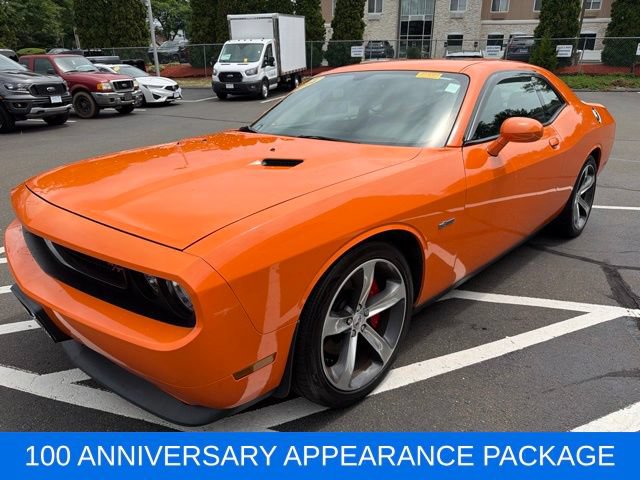 Used 2014 Dodge Challenger R/T RWD image 3