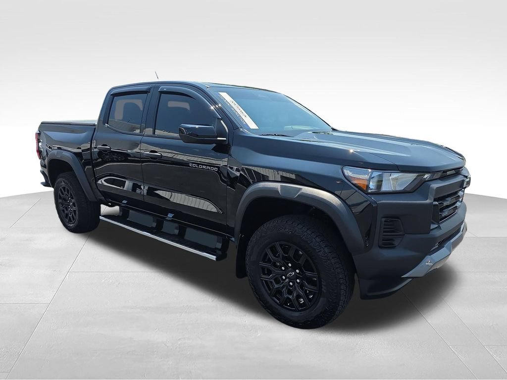 Used 2026 Chevrolet Colorado Trail Boss AWD/4WD image 7