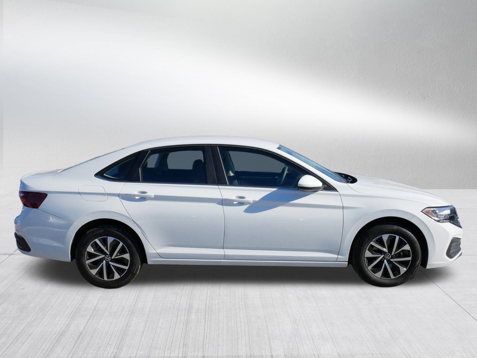 Certified 2023 Volkswagen Jetta S image 8