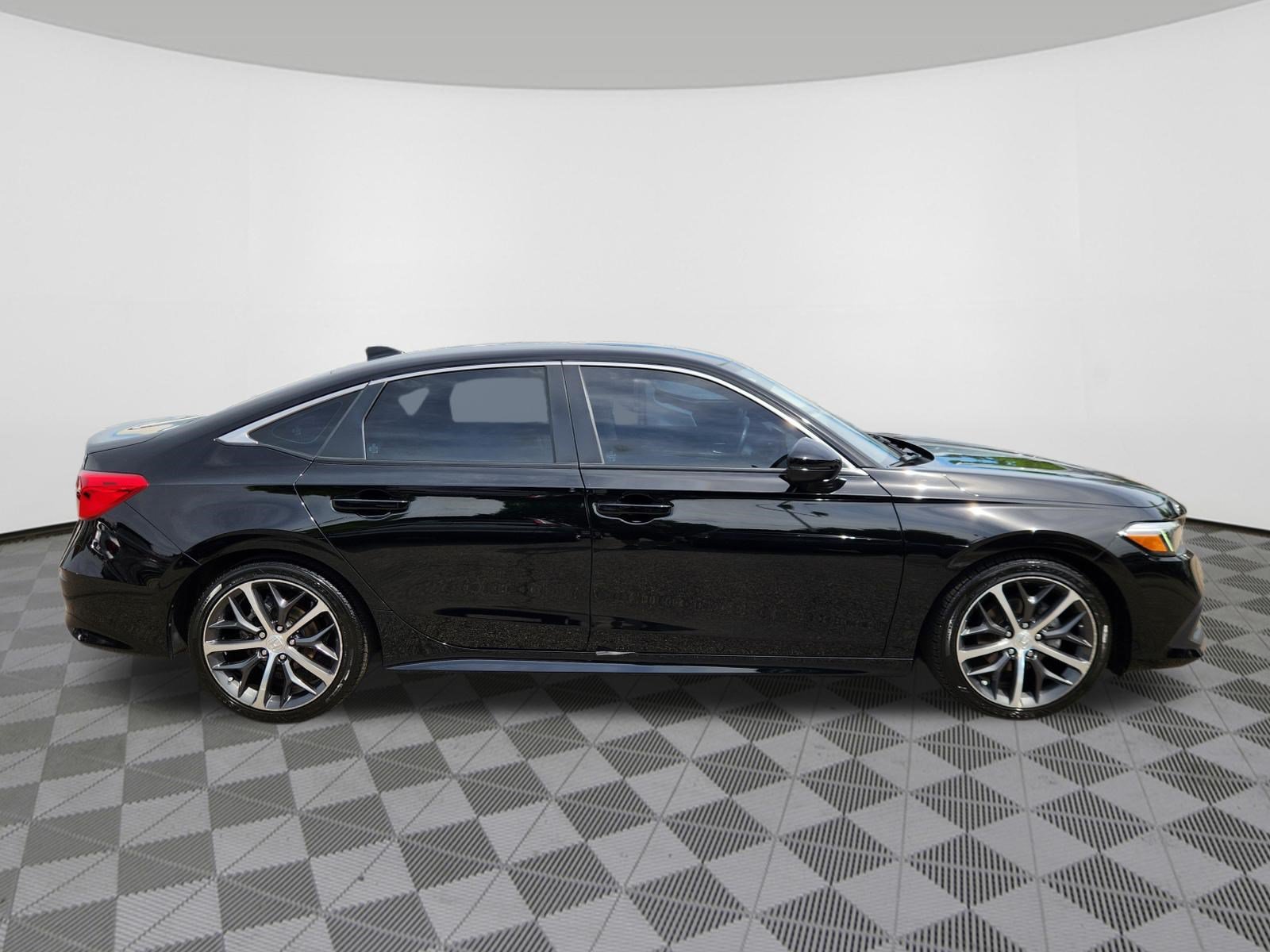Certified 2024 Honda Civic Touring image 6