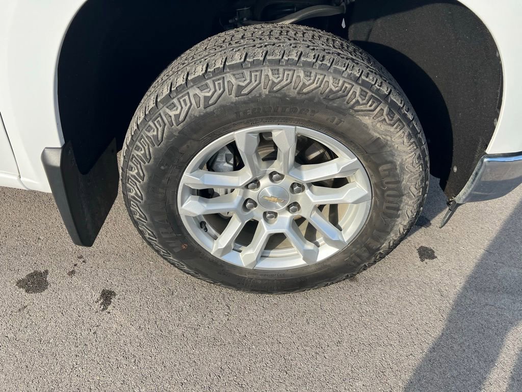 Used 2022 Chevrolet Silverado 1500 LT image 12