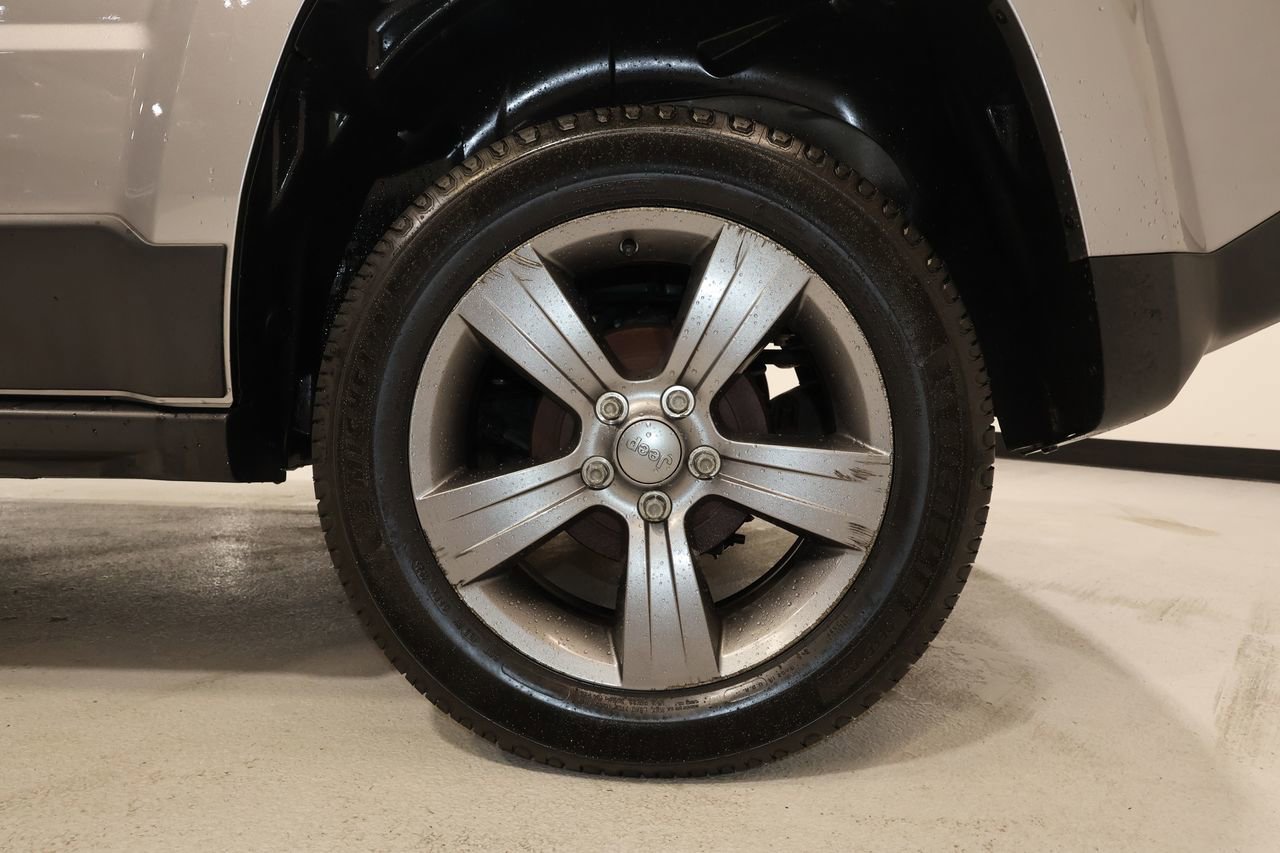 Used 2016 Jeep Patriot Sport w/ Power Value Group image 20