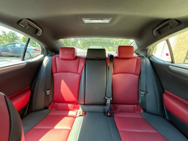 Used 2022 Lexus ES 300h F Sport w/ Accessory Package 2 FWD image 31